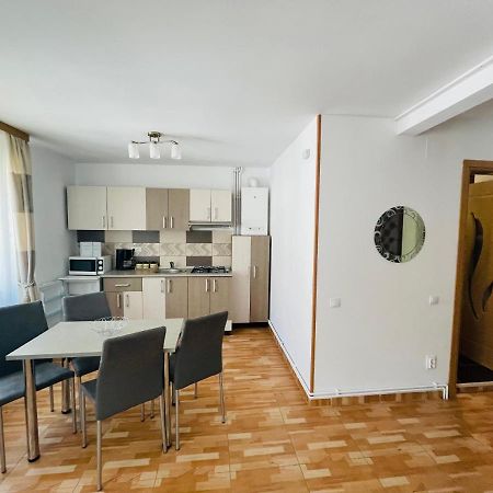 Appartamento Garsoniera Family Buşteni Esterno foto